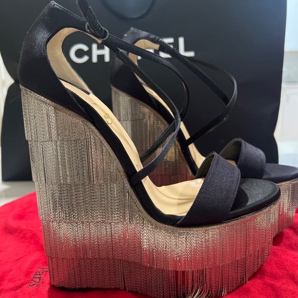 Christian Louboutin fringe platform - Picture 2 of 8